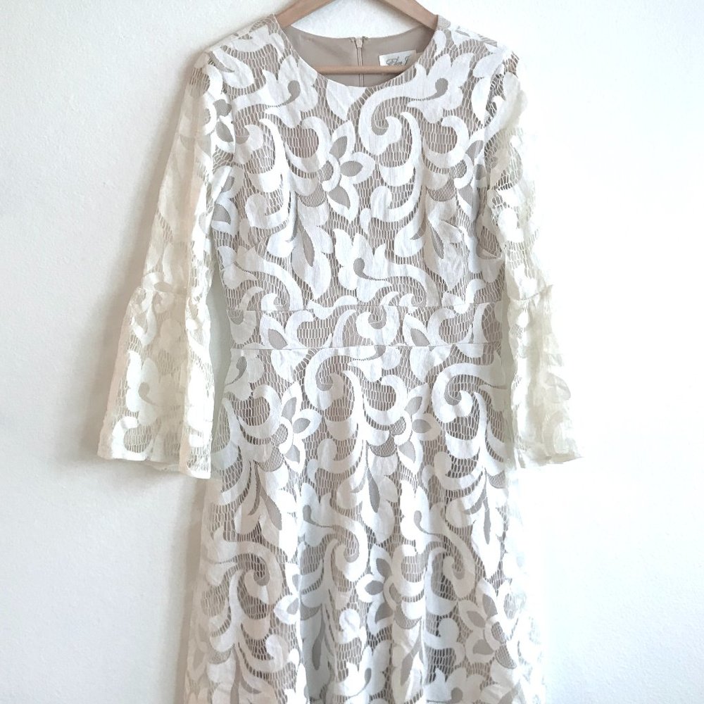 Eliza J Lined White Lace Bell Sleeve Dress Size M / 6